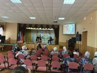 Звенит Победой Май цветущий.